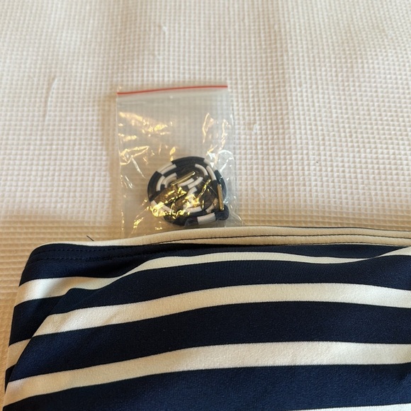 Michael Kors Striped One shoulder Swimming Suit size 6 Navy and white - Picture 7 of 15